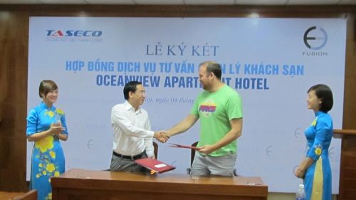 Ocean View Apartment Hotel management consulting contract signing ceremony