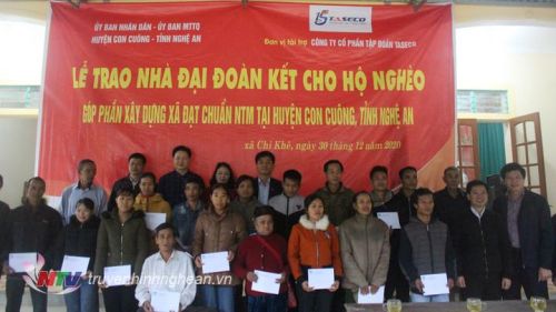 Taseco Group – Giving 21 solidarity houses to poor households in Chi Khe Commune