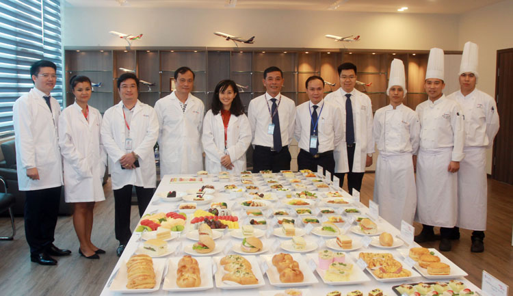 (VIETJET expert delegation at VINACS Noi Bai April 2017)