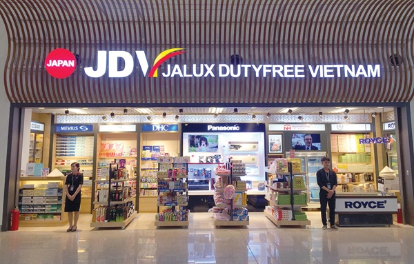 With the Jalux Taseco duty-free store system, customers can easily shop for unique, quality imported products completely tax-free.