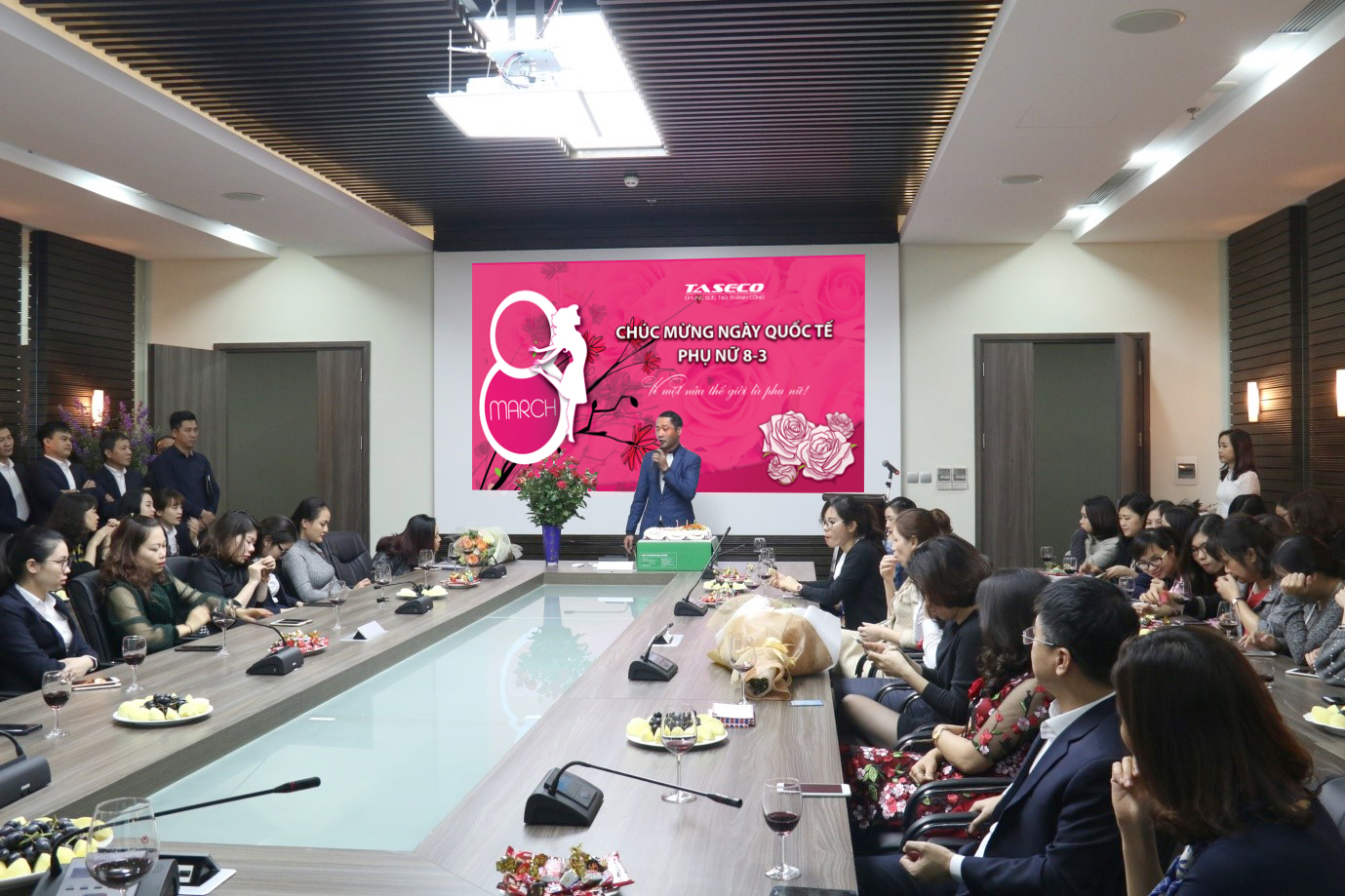 Sweet performance by male representative to all women on March 8th